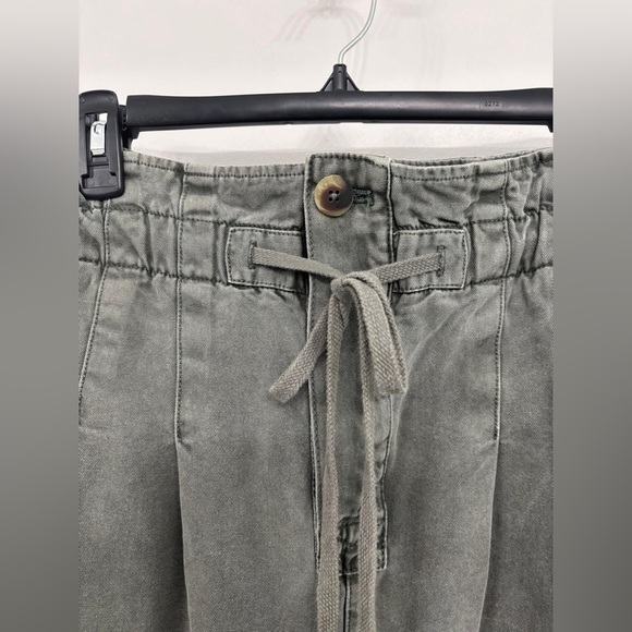 Free People Margate Cargo Pleated Trouser Pants Paper Bag Olive Green Boho Sz S - Picture 9 of 10
